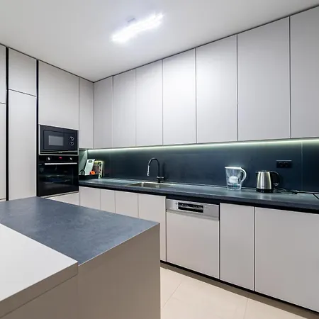 Nova Skenderijaskyline 2bdr With Balcony דירה סראייבו