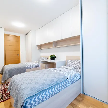 Nova Skenderijaskyline 2bdr With Balcony * סראייבו
