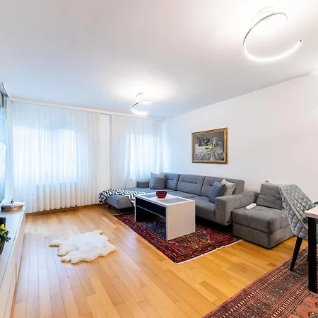 דירה Nova Skenderijaskyline 2bdr With Balcony