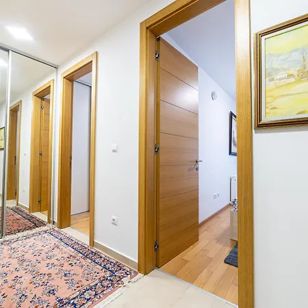 Nova Skenderijaskyline 2bdr With Balcony *